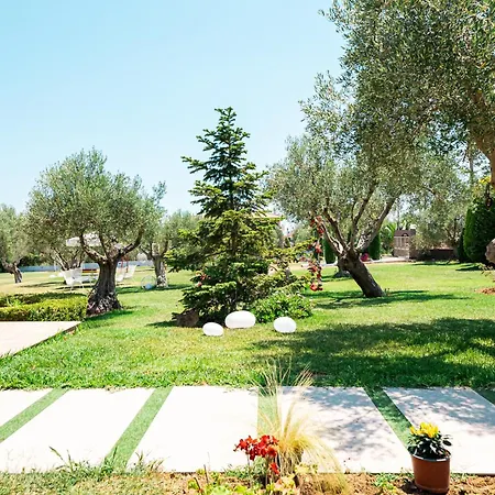 New Sun And Sea In A 4 Acres Garden 尼亚·蒙达尼亚